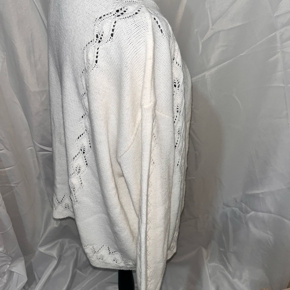 Carly Blake Elegant White Knit Cardigan Sz M Cozy Soft❤️ - Picture 3 of 4